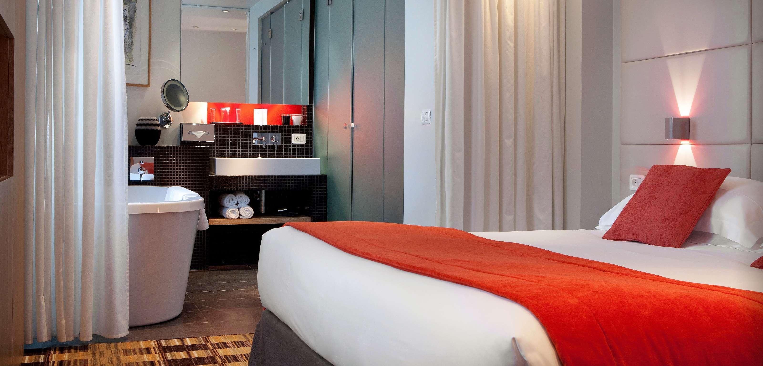 Golden Tulip Opera De Noailles 4* Parigi